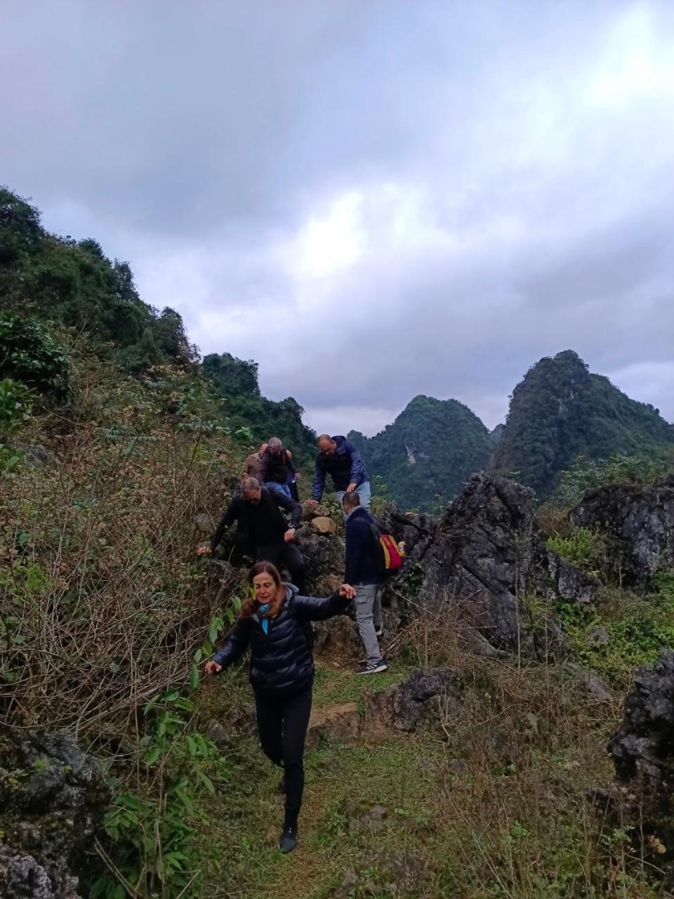 Quang Thuan Ban Gioc Homestay กาวบั่ง ภายนอก รูปภาพ