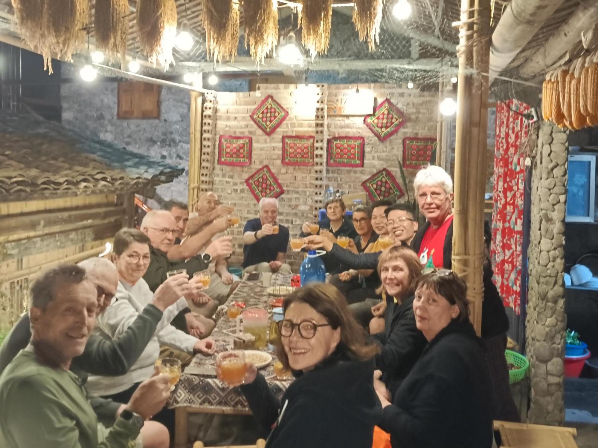 Quang Thuan Ban Gioc Homestay กาวบั่ง ภายนอก รูปภาพ