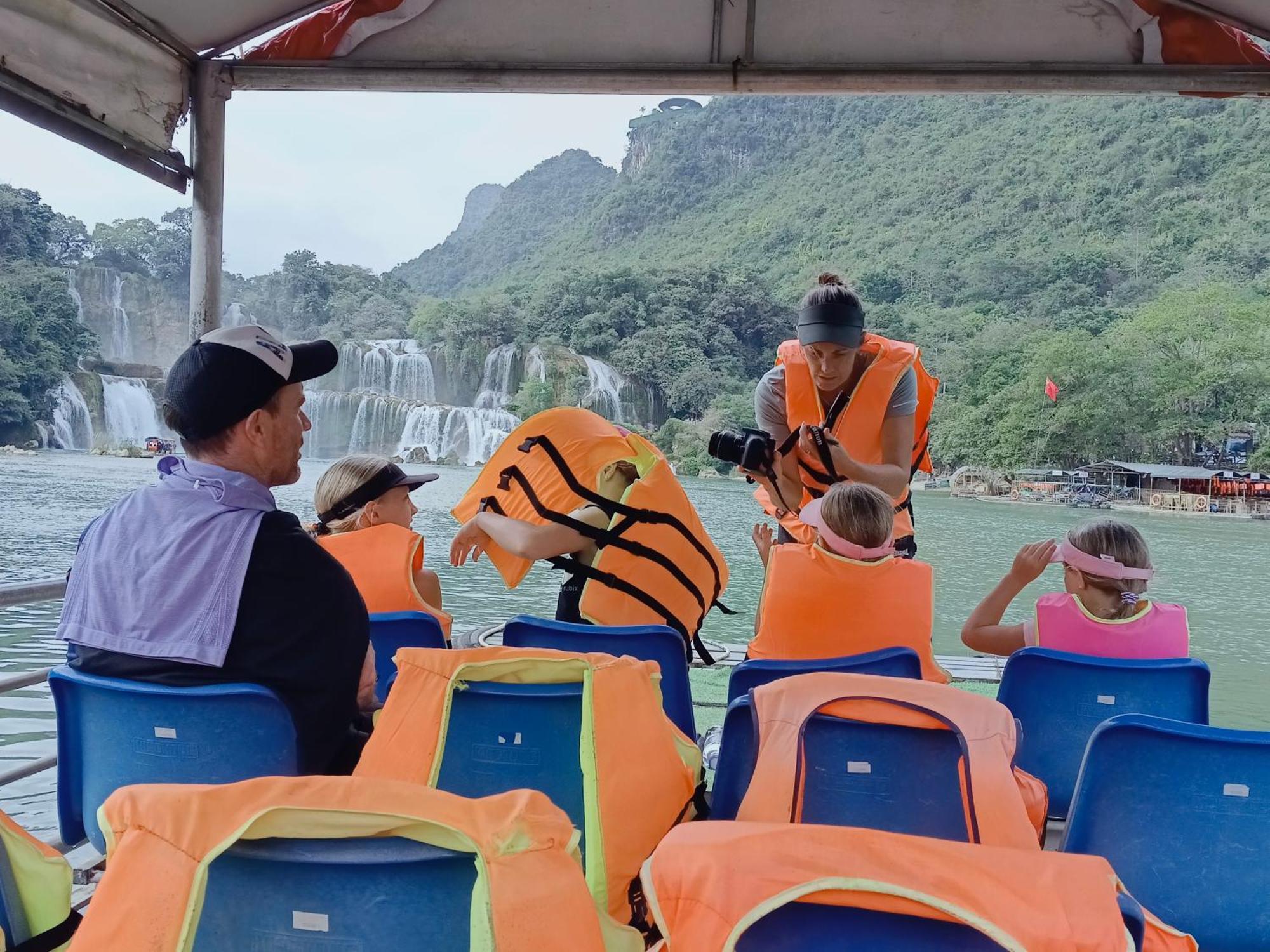 Quang Thuan Ban Gioc Homestay กาวบั่ง ภายนอก รูปภาพ