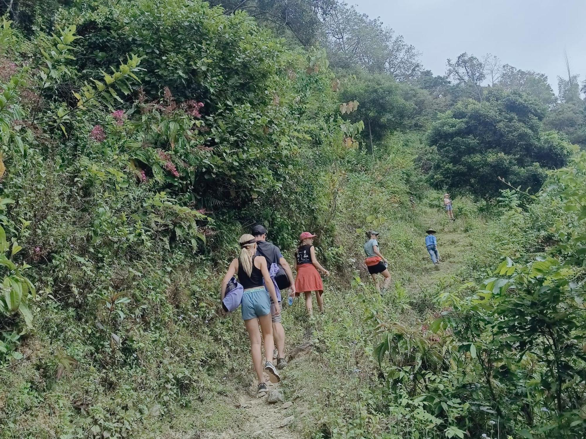 Quang Thuan Ban Gioc Homestay กาวบั่ง ภายนอก รูปภาพ