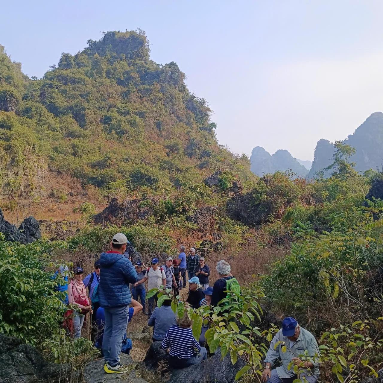 Quang Thuan Ban Gioc Homestay กาวบั่ง ภายนอก รูปภาพ